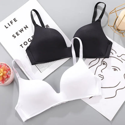 Fashion Girls Cheap Bras Comfortable Padded Wire Free Thin Breathable 3/4 Cup One-Piece Smooth T-Shirt Bra Asian Girls