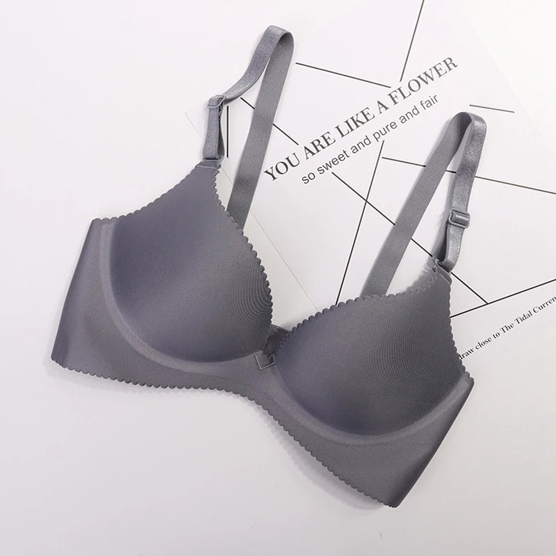 Dropshipping Girls Fashion Simple Solid Color Push up Wireless Plus Size Comfort Women Stylish T-shirt Seamless Bra