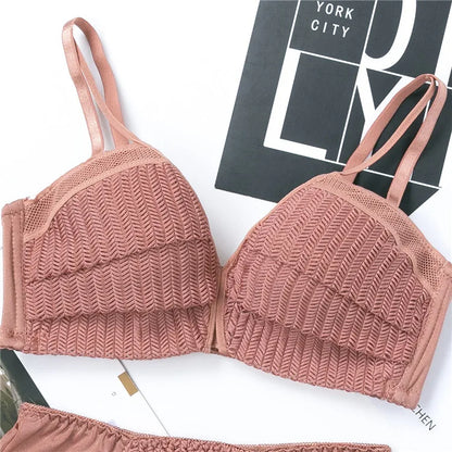 Factory Wholesale Triangle Cup Breathable Lace Wire Free Bra and Brief Set Women Underwear Set