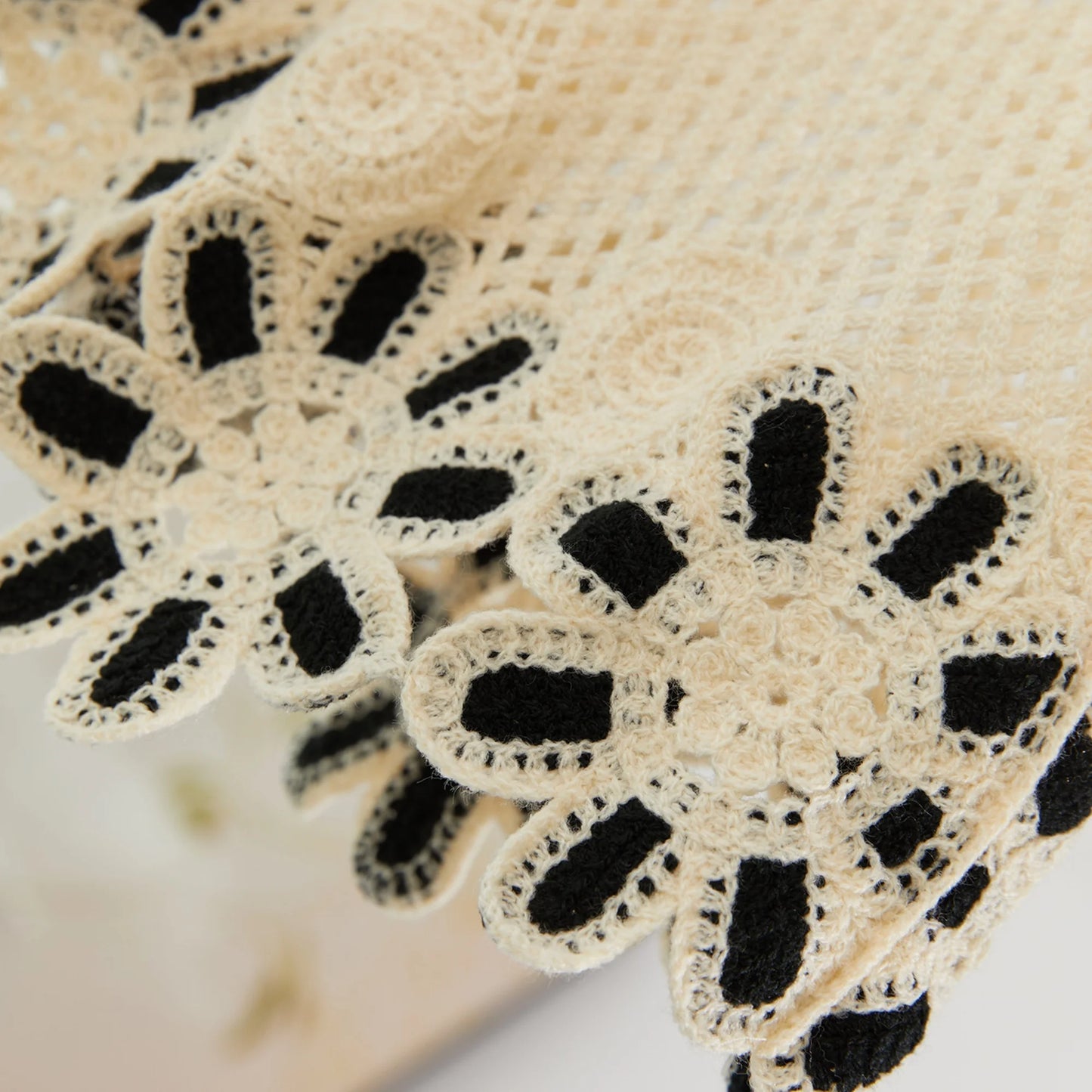 Women's Lightweight Lace Crochet Tank Top Summer Hollow Out Embroidery Sexy Cami Support ODM OEM