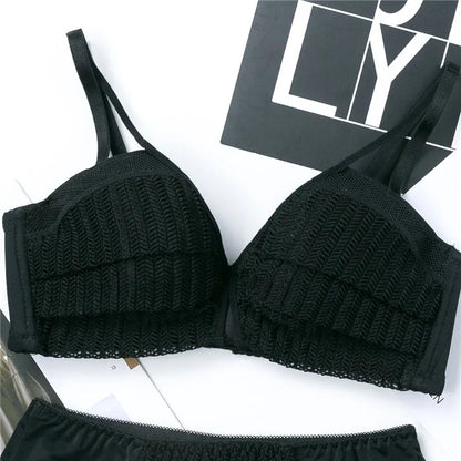 Factory Wholesale Triangle Cup Breathable Lace Wire Free Bra and Brief Set Women Underwear Set